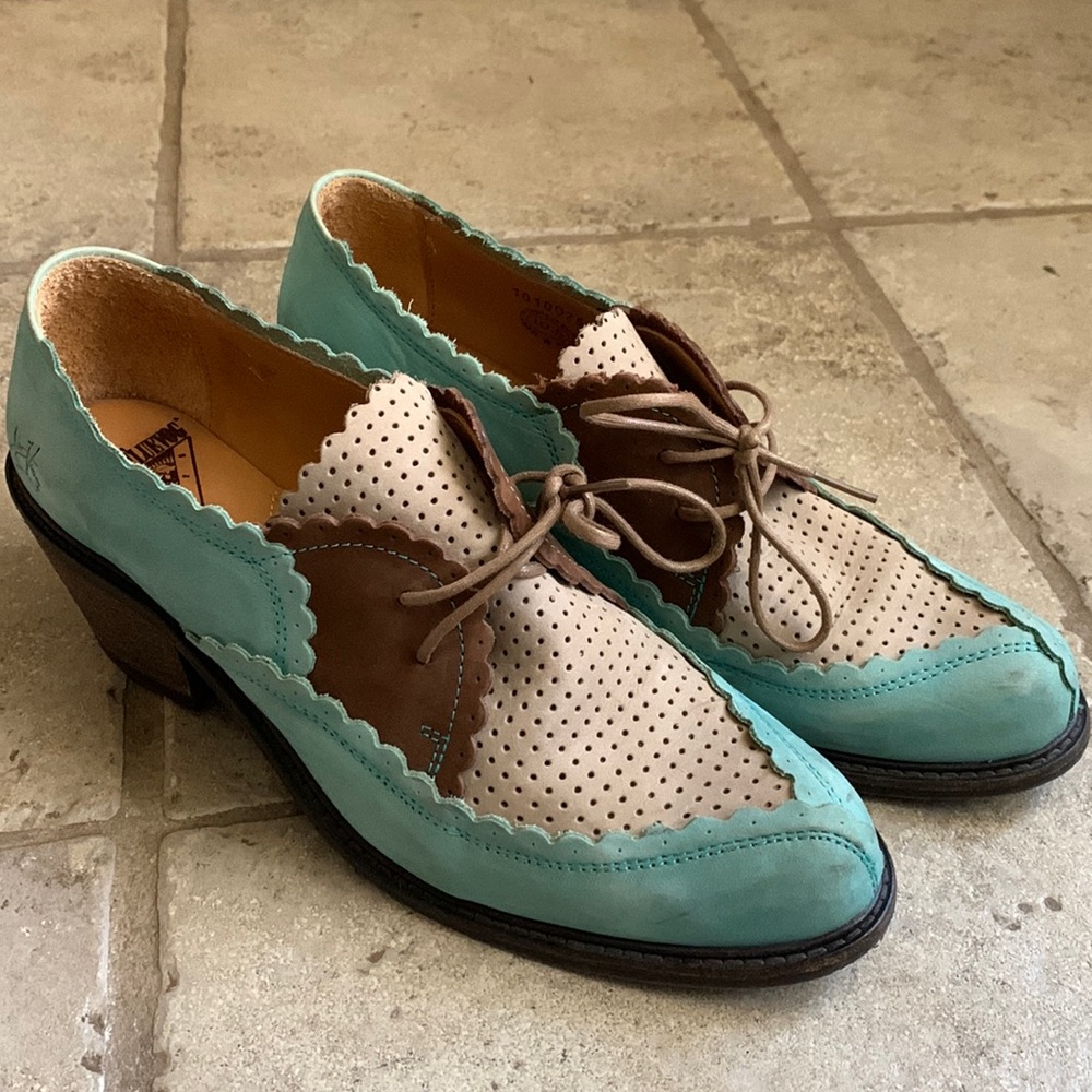 Lace up Fluevogs